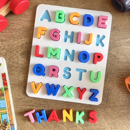 Renkli Alfabe Puzzle
